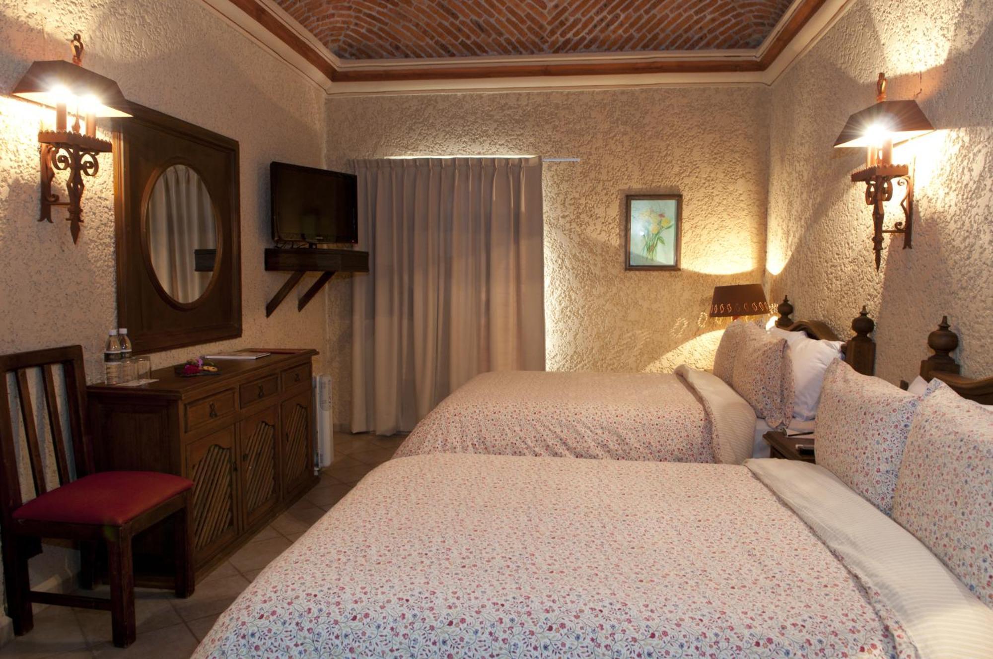 Imperio De Angeles Hotel 4*